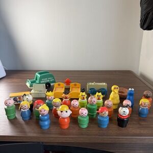 VTG Fisher Price Sesame Street Toys Little People Play Family Lot Wood Muppets